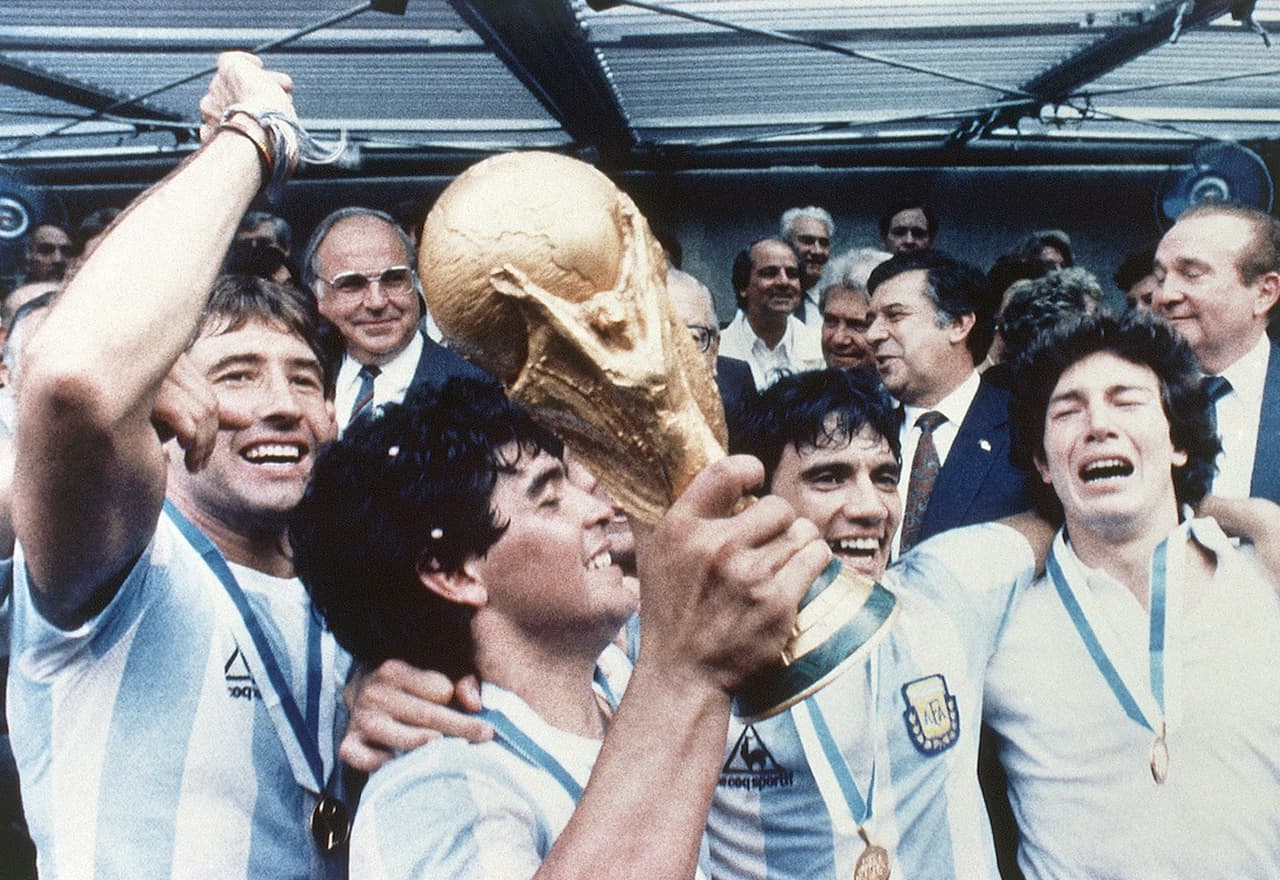 Diego Maradona fue la gran figura de Argentina como campeón del Mundial, una superestrella.