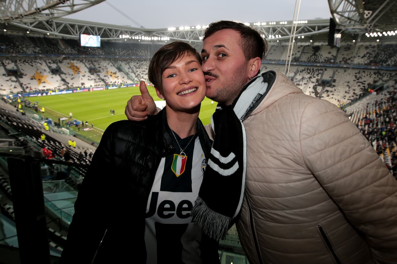 La afición local, sin duda, fue la más ruidosa en toda la previa del partido entre la Juventus y Real Madrid por los cuartos de final de la Champions League. Un marco impresionante para un partido de tal calibre entre dos de los mejores equipos del mundo, además últimos finalistas del torneo.