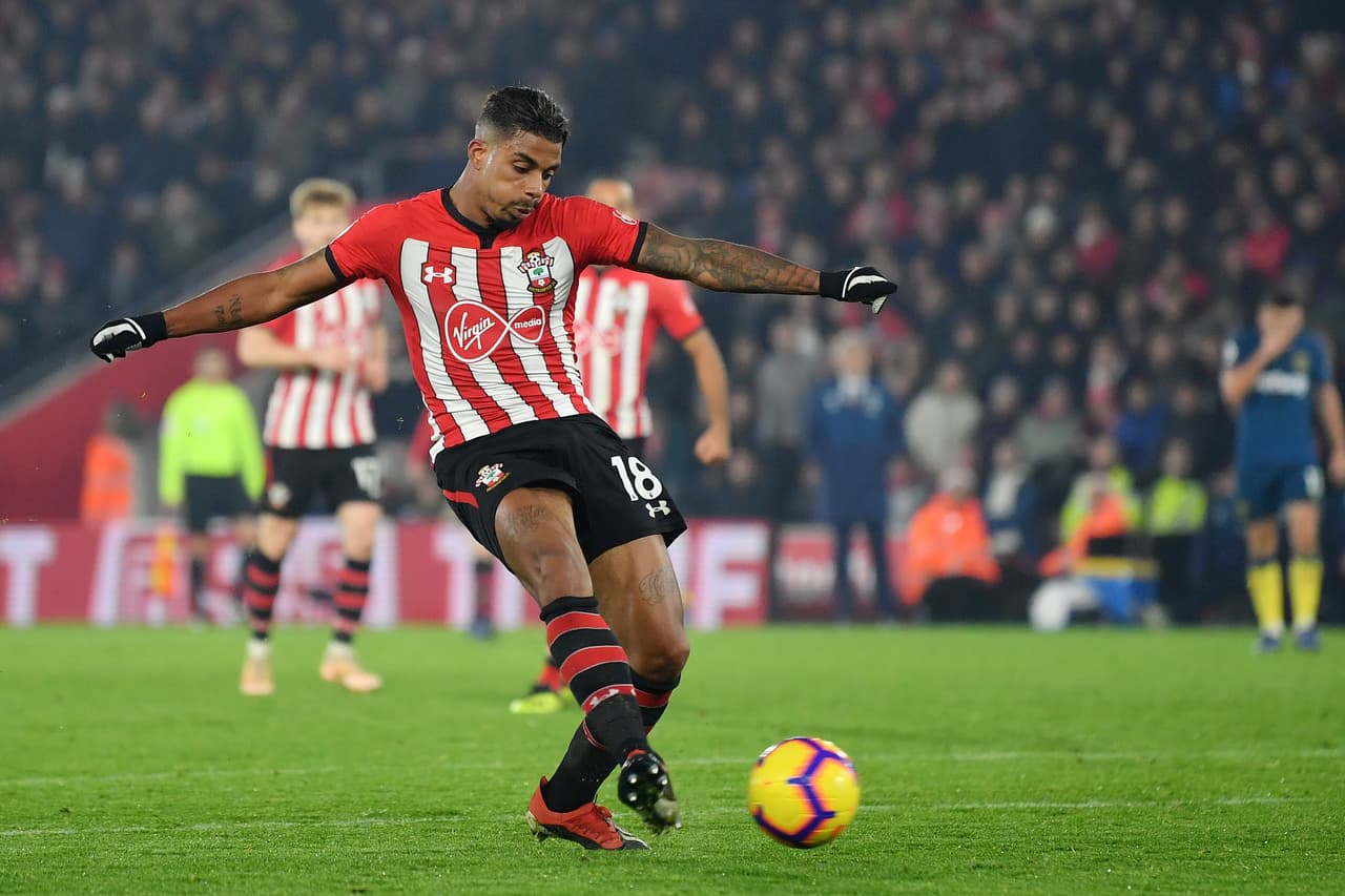 El caso del Southampton fue negativo con pocas incorporaciones pero mayor gasto comparado con el ingreso. La diferencia es negativa tras una pérdida de 25.5 millones de libras esterlinas.