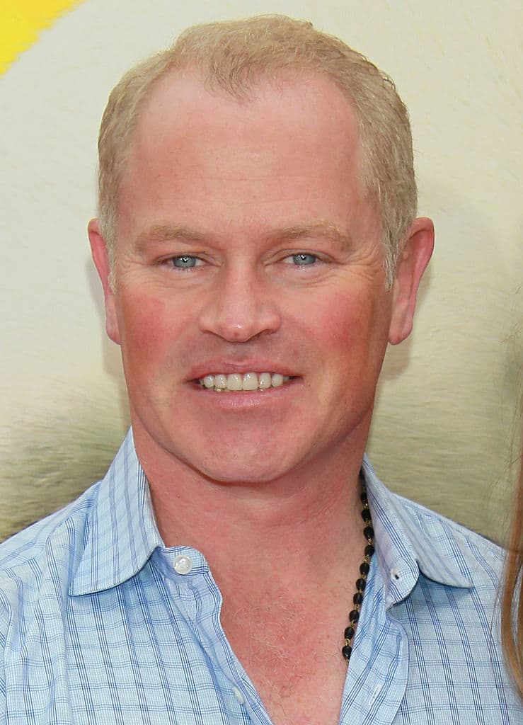 Flags of Our Fathers (2006) - Segunda Guerra Mundial (1939-1945). La batalla de Iwo Jima (1945), el episodio más cruento de la guerra del Pacífico, quedó inmortalizada en la foto de unos soldados que izaban una bandera norteamericana. El objetivo de esta batalla era la toma de un islote insignificante, pero de gran valor estratégico, pues desde allí los japoneses defendían su territorio
<br>