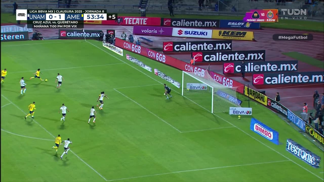 ¡Atajada enferma de Padilla! Rayito falla el mano a mano