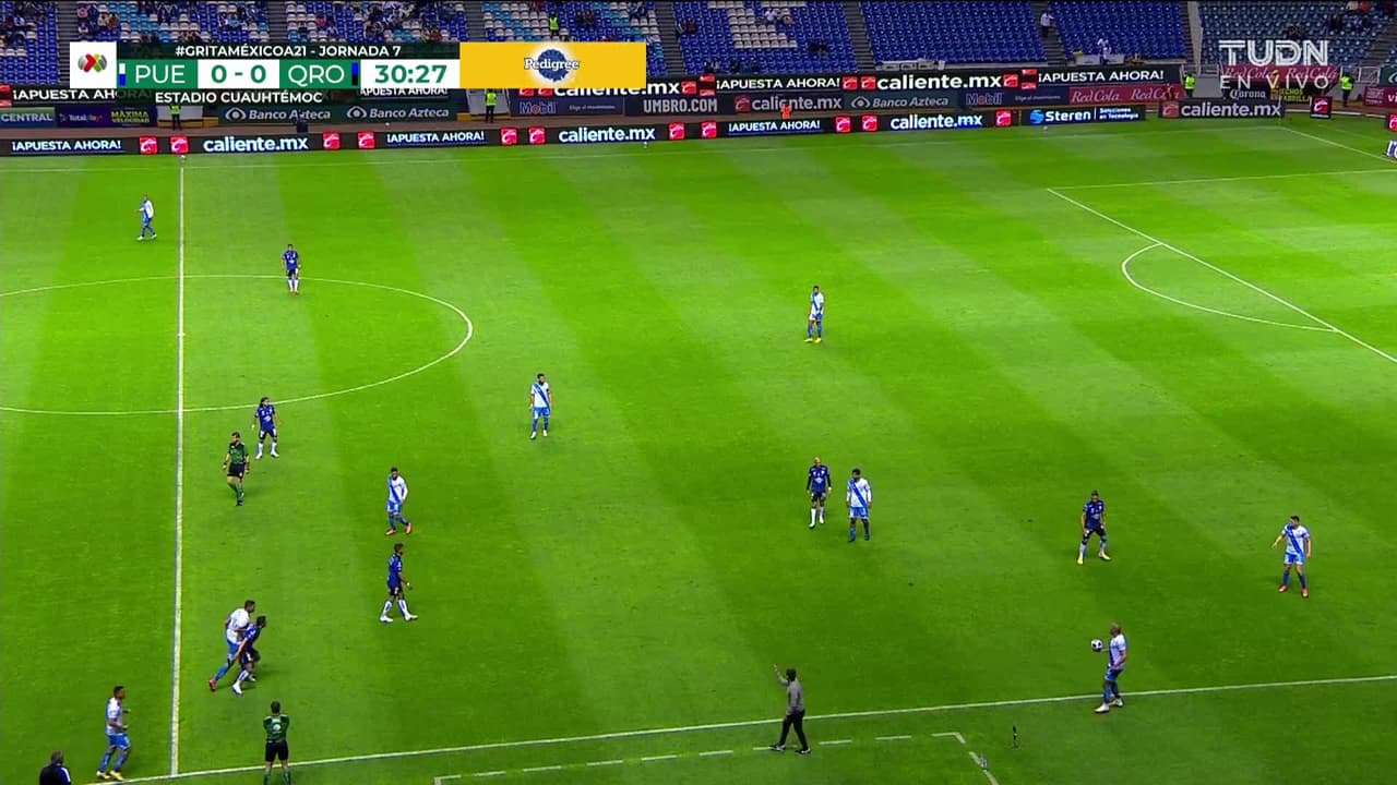 ¡TIRO ATAJADO! disparo por Kevin Ramírez.