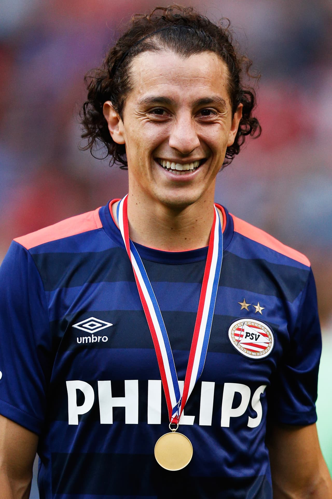 El PSV rinde otro homenaje a Guardado inmortalizándolo en su estadio