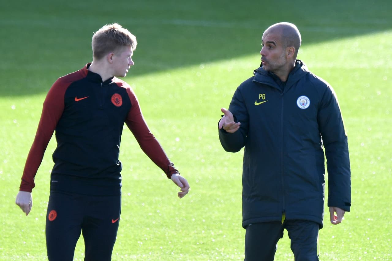 Guardiola llegó como DT de Manchester City y ahora enfrenta en la fase de grupos a Barcelona. Aún así, para esta ocasión advirtió por ejemplo que Kevin De Bruyne no está lejos de Messi, entre otras maneras de mostrar su total confianza en sus dirigidos.