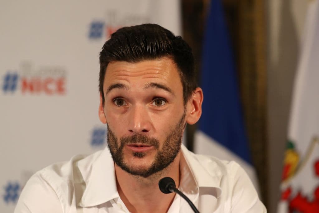 El diario inglés
<i>The Sun</i> informa de una oferta de 60 millones de libras (78 mdd) que el Real Madrid estarían planteando sobre la mesa al Tottenham. Esto por si no pudieran firmar a Thibaut Courtois.