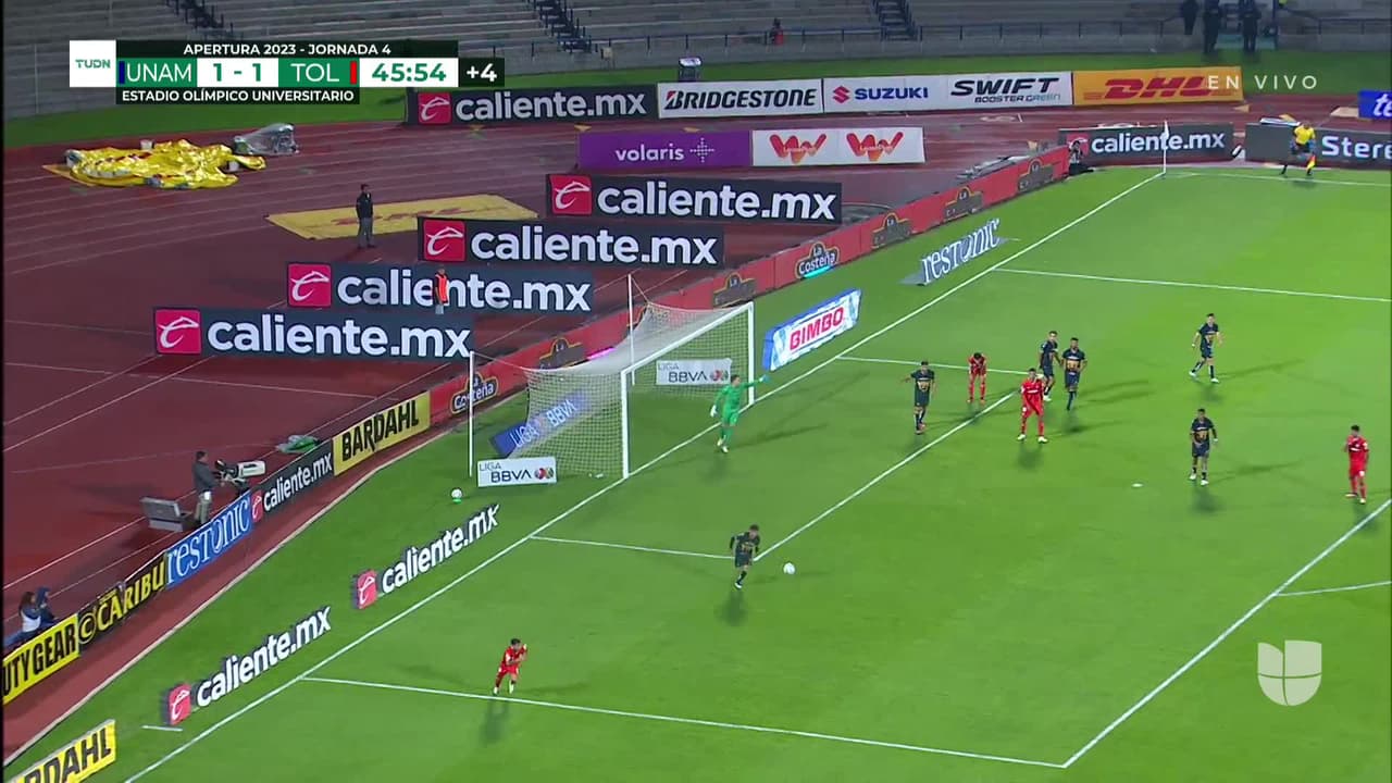 ¡TIRO ATAJADO! disparo por Gustavo del Prete.