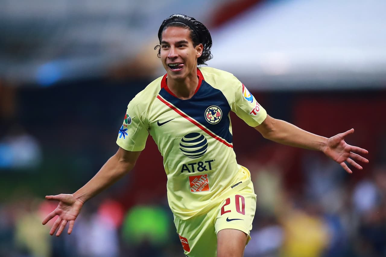 Diego Lainez con América en la Liga MX (2018). Ahora en Betis espera sumarse a la lista con Ferrán Torres en la Liga de España.