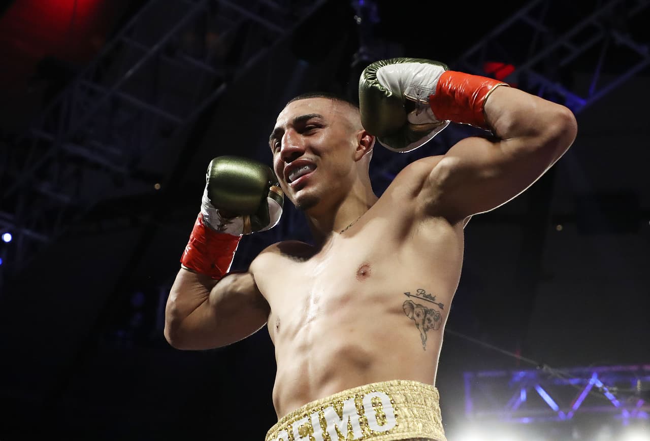 Teófimo López quiere todos los títulos de Vasyl Lomachenko