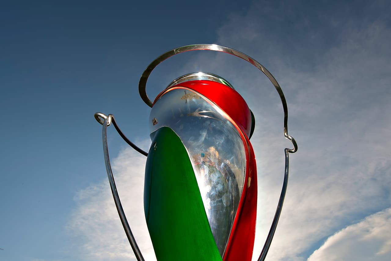 Photo before the match Puebla vs Guadalajara, corresponding to the final of Copa MX Clausura 2015 , in the photo : Trophy Cup Foto previo al partido Puebla vs Guadalajara, correspondiente a la final de la Copa MX del Torneo Clausura 2015, en la foto: Trofeo 21/04/2015/MEXSPORT/Osvaldo Aguilar. Estadio: Olimpico Universitario de la BUAP.
