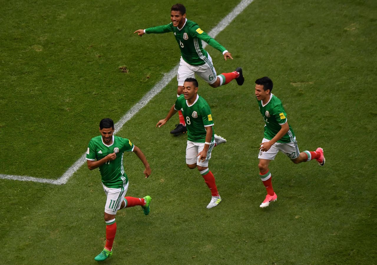 Por condiciones futbolísticas, Carlos Vela es el mejor jugador mexicano de su generación...