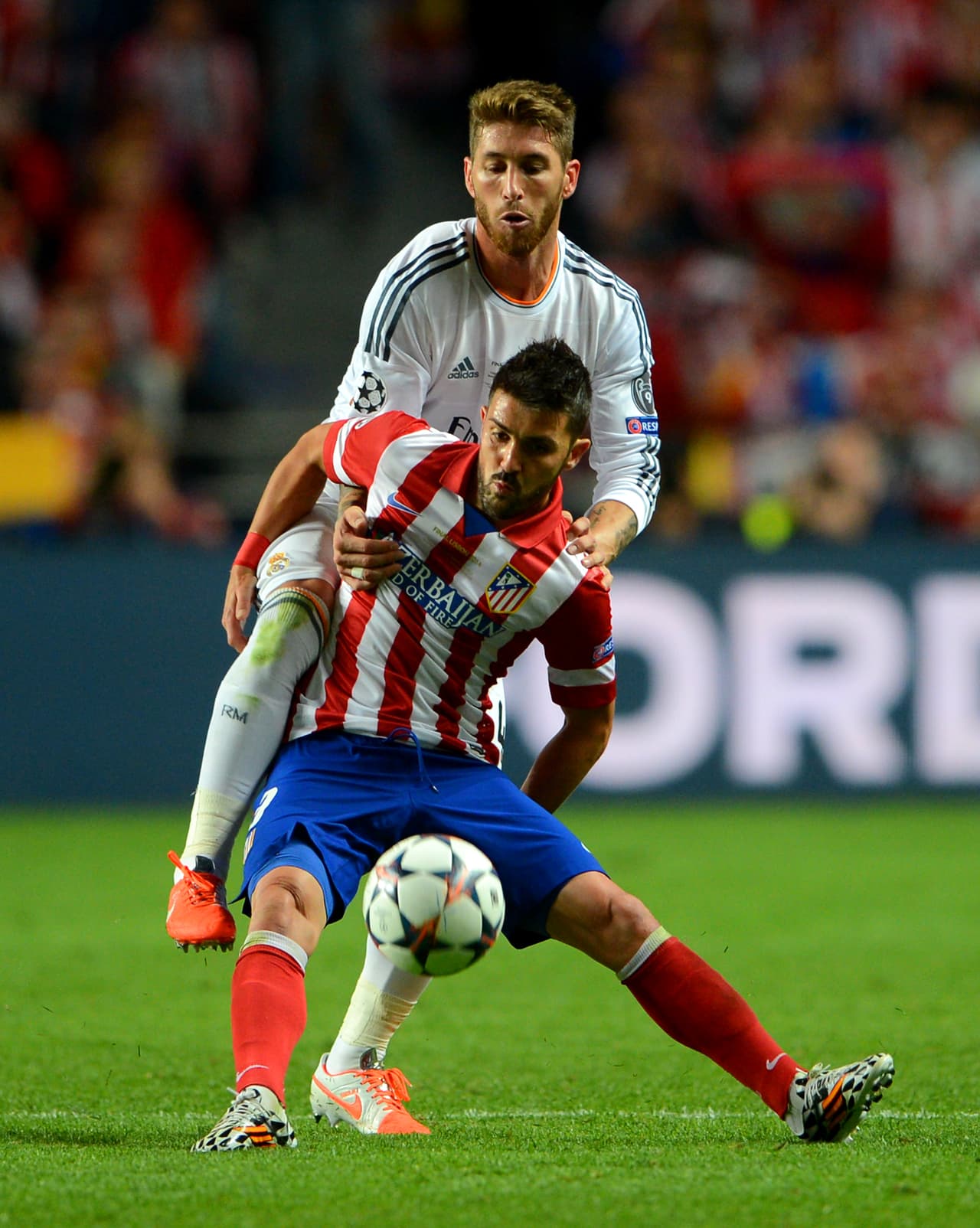 En el ataque el Atlético tenía a David Villa en su única temporada con el equipo donde consiguió algunos goles importantes y esperaba cerrarla volviendo a ganar la Champions tras su conquista con el Barça. El 'Guaje' tuvo una actuación discreta el día de la final pues sufrió con la marca de Sergio Ramos y no pudo hacerse notar adelante. Hoy en día figura como una de las estrellas del New York City FC de la MLS.