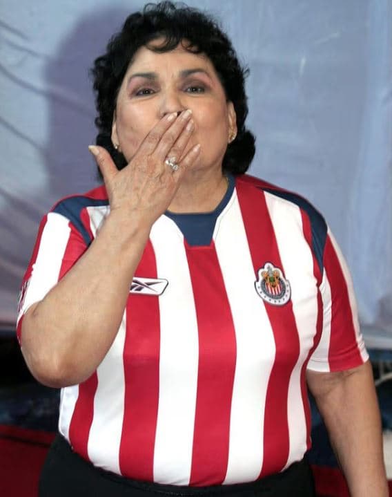 En 2021, Chivas perdió a una parte importante entre sus aficionados con Carmen Salinas.