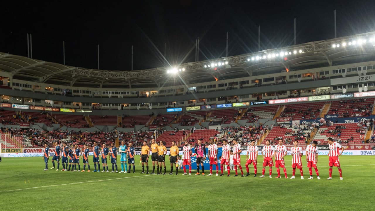 Estadio Victoria (Necaxa 2-2 Puebla) - 8,389 espectadores