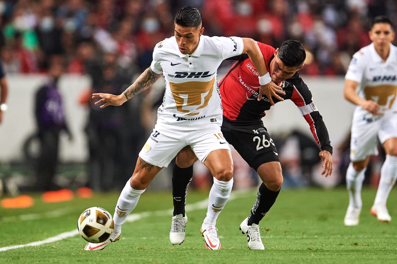En un partido en el que las emociones llegaron hasta el final, los Rojinegros aprovecharon su lugar en la clasificaciòn para eliminar a Pumas.