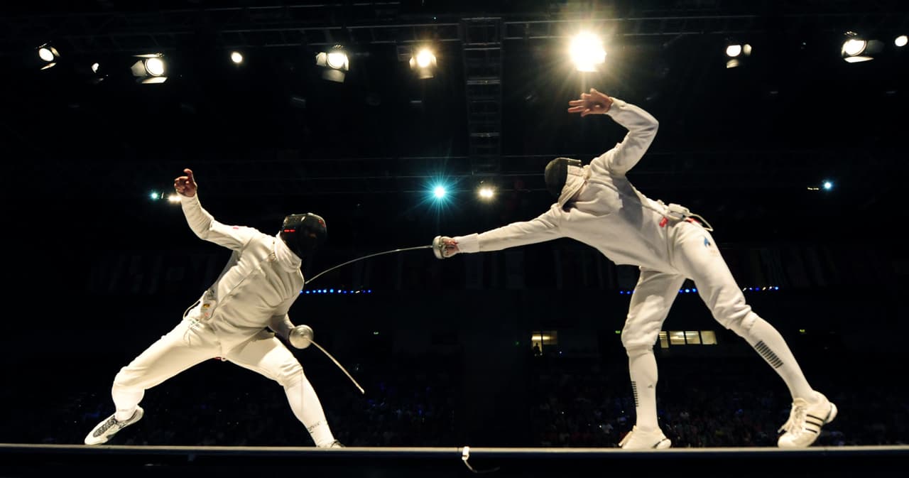 El esgrimista venezolano Rubén Limardo se adjudicó el martes la medalla de oro en la modalidad de espada de los Juegos Panamericanos al vencer 15-6 en la final al argentino José Domínguez.