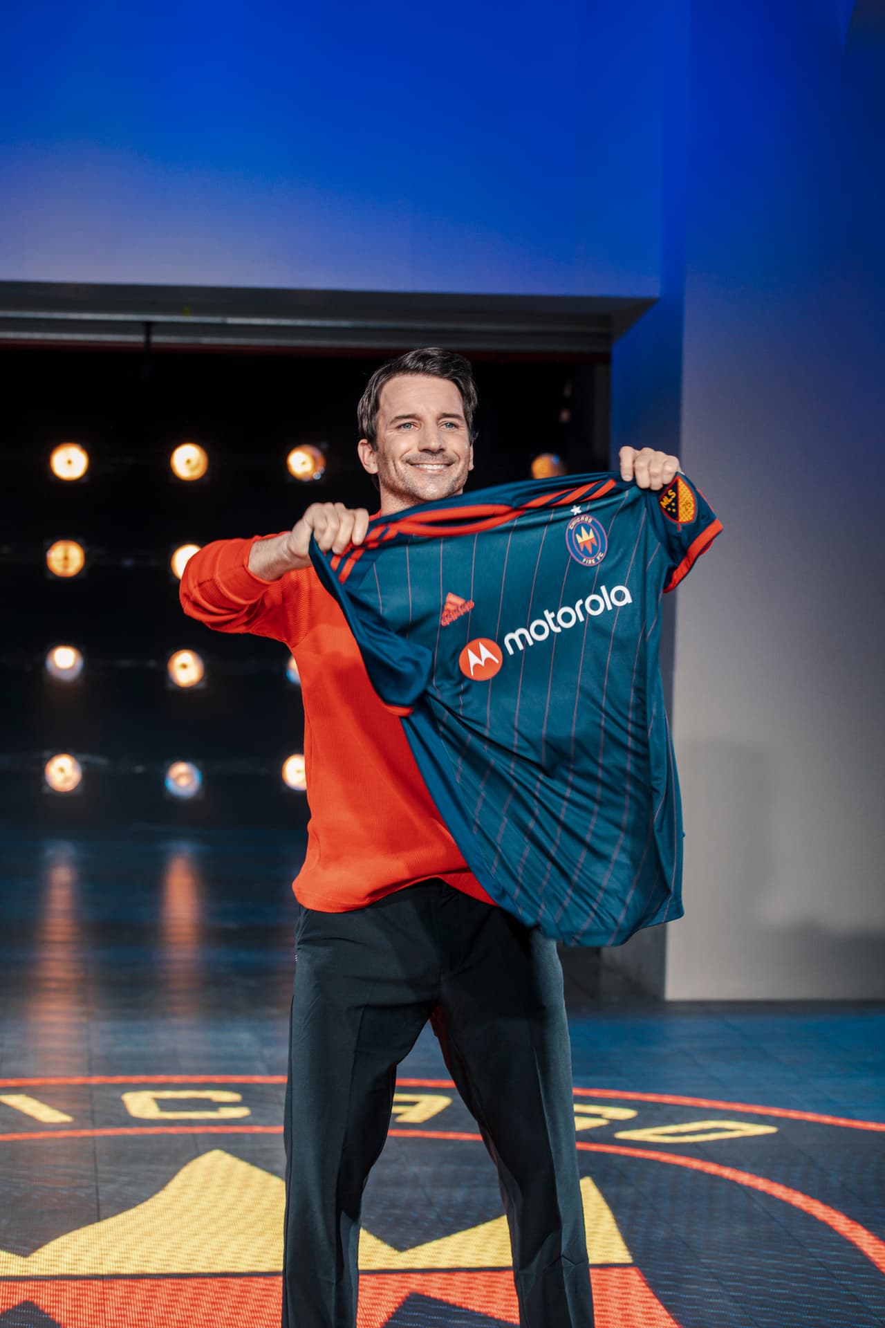 Es un año de cambios para Chicago Fire FC, y Mike Magee -un nombre legendario en 'la Ciudad del Viento'- lució por primera vez la nueva camiseta principal del equipo.