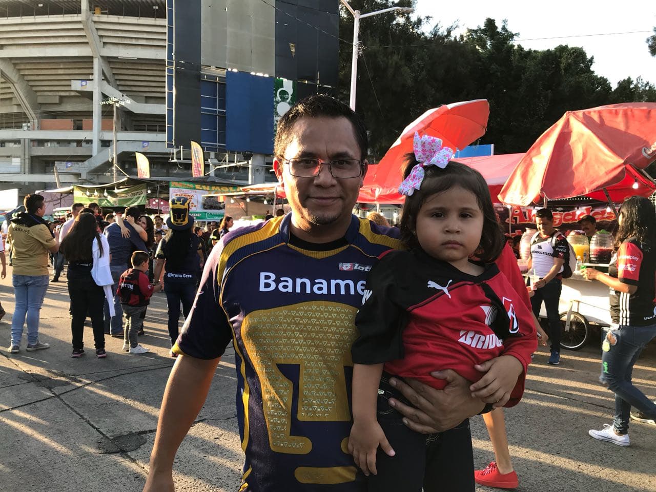 Fanáticos de Pumas UNAM en el Estadio Jalisco previo al encuentro contra Atlas por la jornada 3 del Apertura 2018 de la Liga MX.
