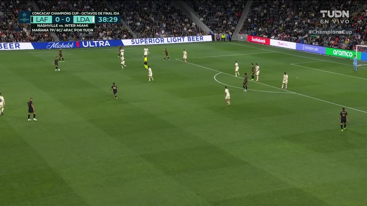 ¡TIRO ATAJADO! disparo por Timothy Tillman.