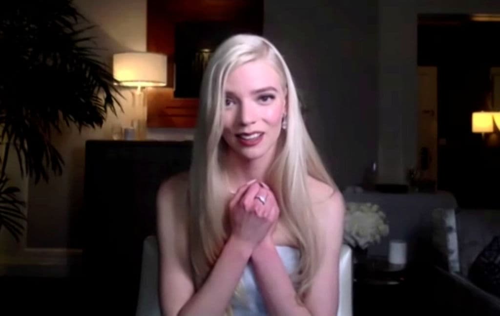 Taylor-Joy, sin embargo, tiene un poco más de favoritismo, pues ya fue ganadora de un Golden Globe y los Critics Choice Awards.