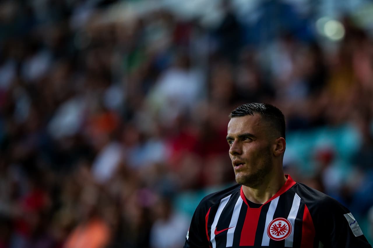 Filip Kostic (Eintracht Frankfurt) tuvo una buena temporada en la liga de Europa del año pasado; anotó 10 goles. Su equipo se quedó en las semifinales.