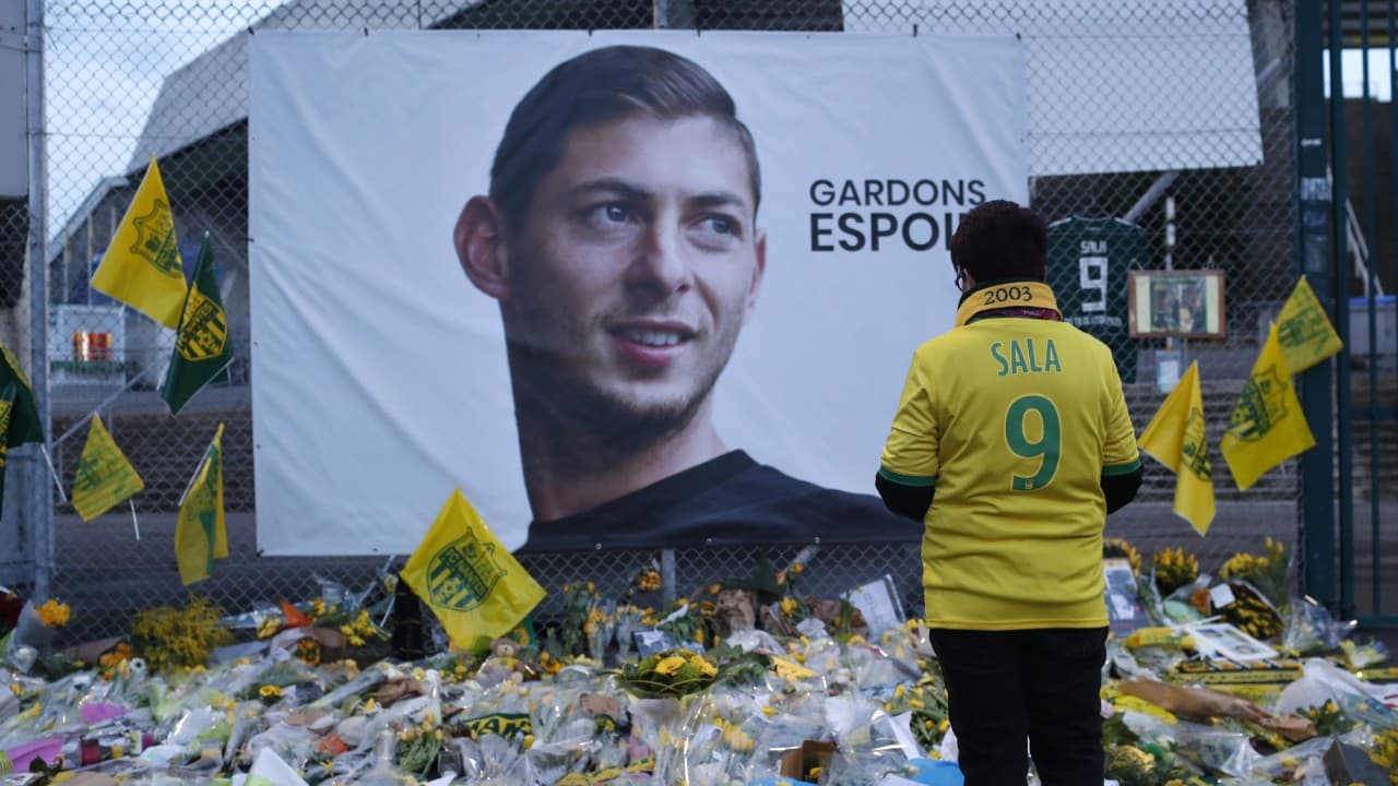 Emiliano Sala murió en un accidente de un vuelo del Reino Unido a Francia.