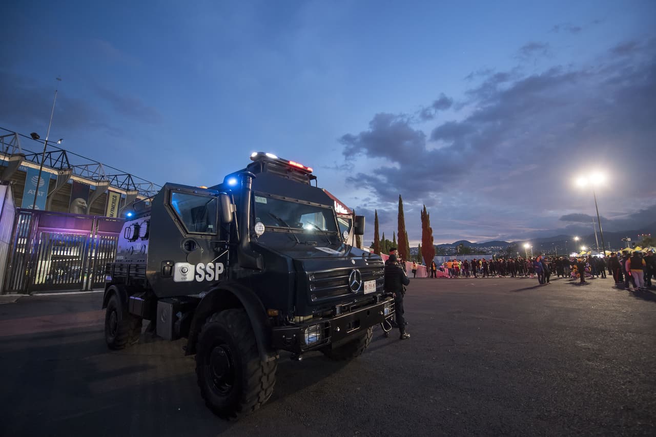 Evidentemente, y a manera de prevención, las fuerzas del orden haciendo acto de presencia para solventar disturbios si los hubiere. Esperemos que no.