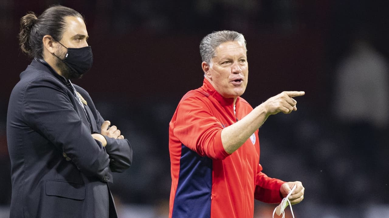 Peláez seguirá al frente del proyecto de Chivas indefinidamente
