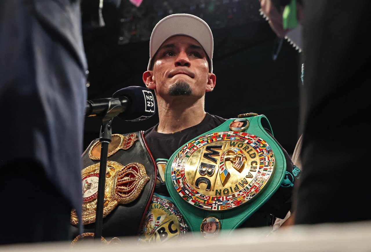 Hearn: "Me enferma que Yildirim ganó más que 'Gallo' Estrada"