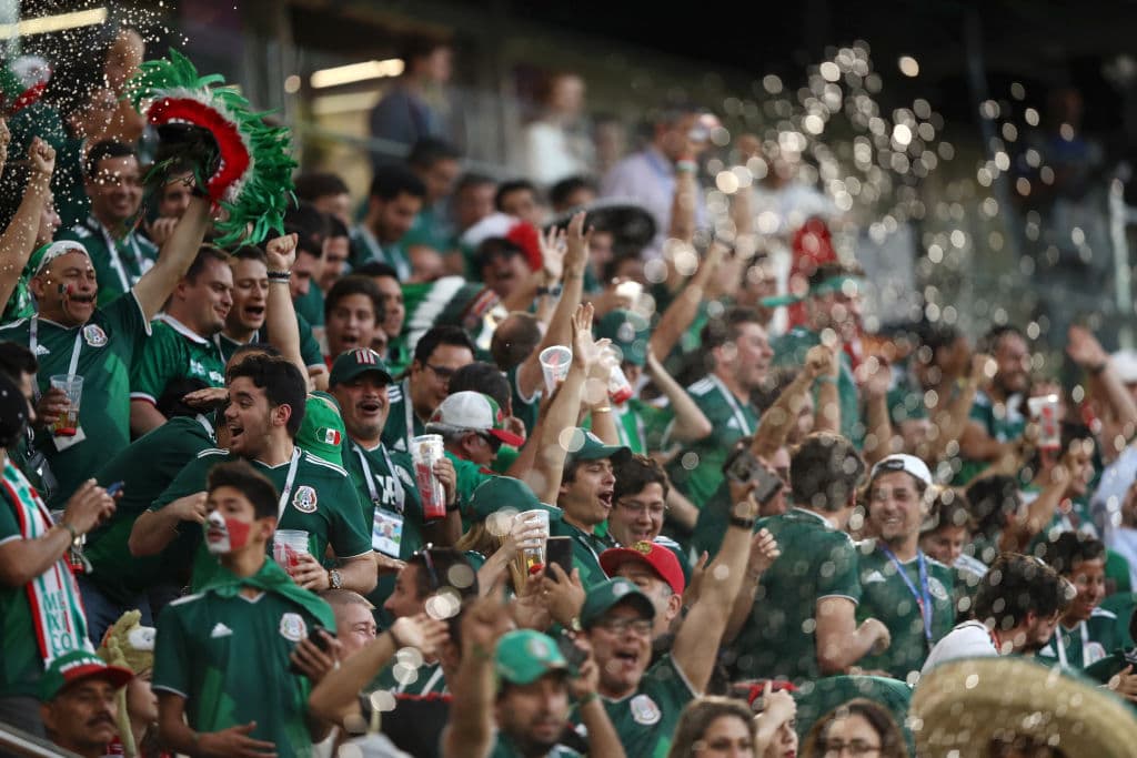 La fiesta de otros fue la que generó la emoción en las tribunas, a pesar de que la caída y el partido no fueron los soñados.