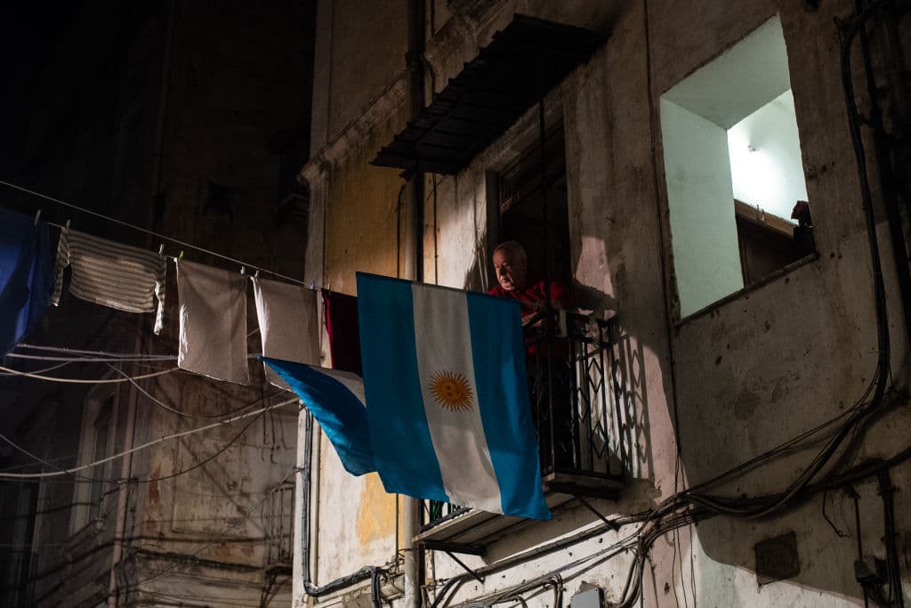 Así viven la muerte de Diego Armando Maradona en San Paolo.
