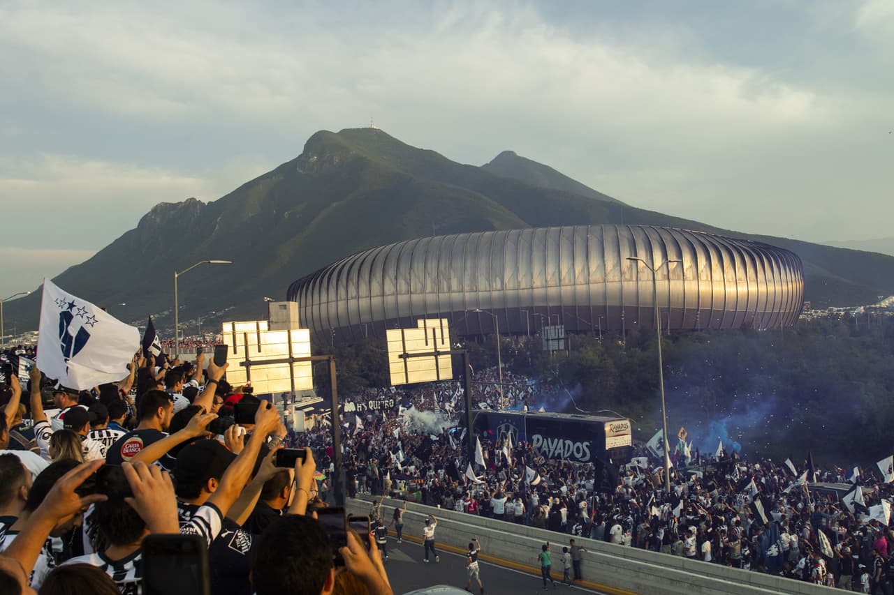 Este fue el ambiente alrededor del Estadio BBVA previo a la Final de la Liga Campeones de la Concacaf entre Monterrey y Tigres.
