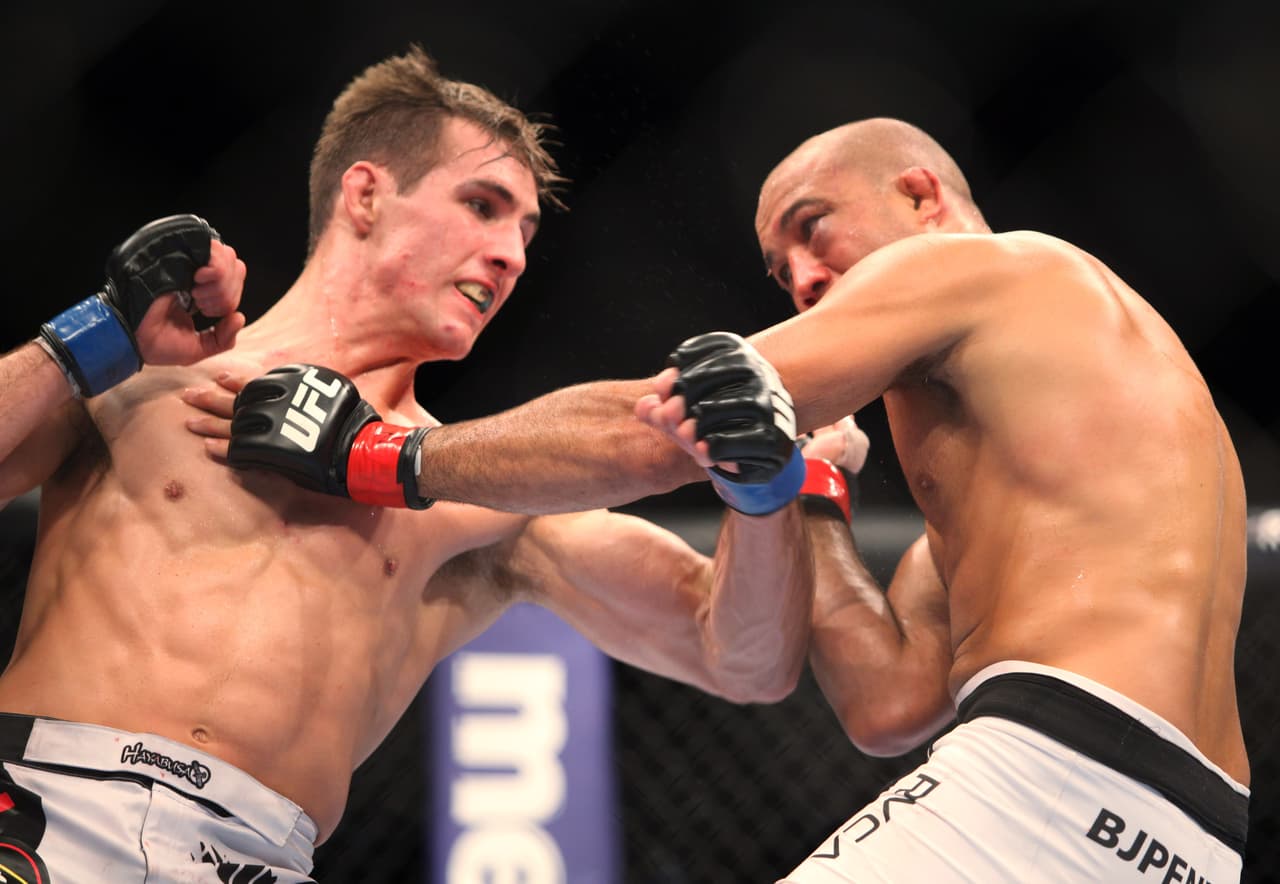 El atleta nacido en Hawai agredió a un amigo de infancia y le rompió el hueso orbital.