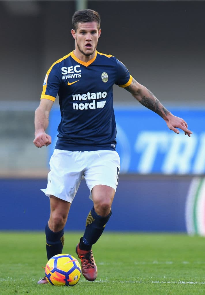 Tras su buena temporada en el Trapani Calcio, el Bologna compra a Bruno para la temporada 2017-2018.