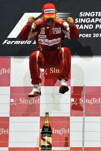 Alonso tendrá cuatro carreras más antes del final de la temporada para intentar lograr su 3er. título de F1.