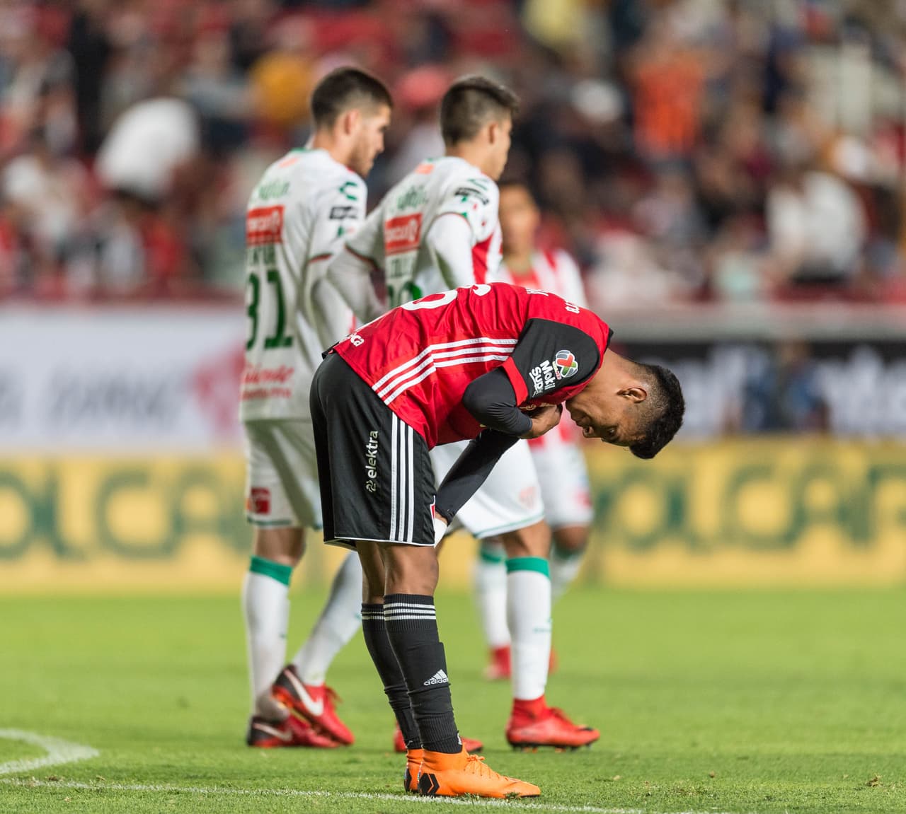 Los visitantes no acertaron al acercarse al arco de Yosgart Gutiérrez.