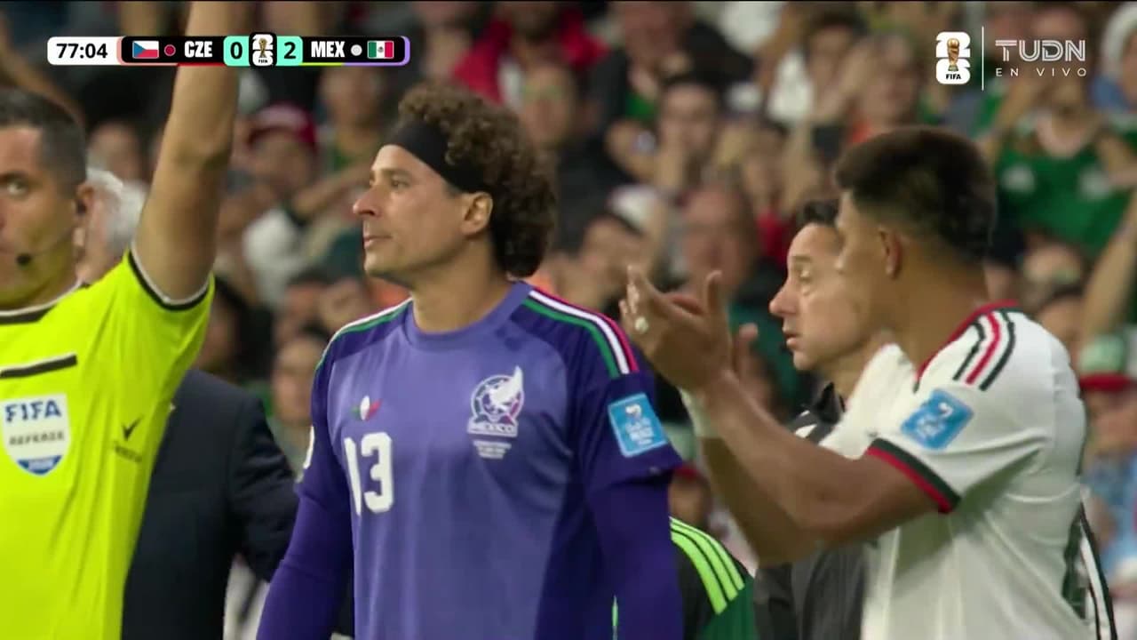 ¡Guillermo Ochoa es el único mexicano que ha disputado 6 Copas del Mundo!