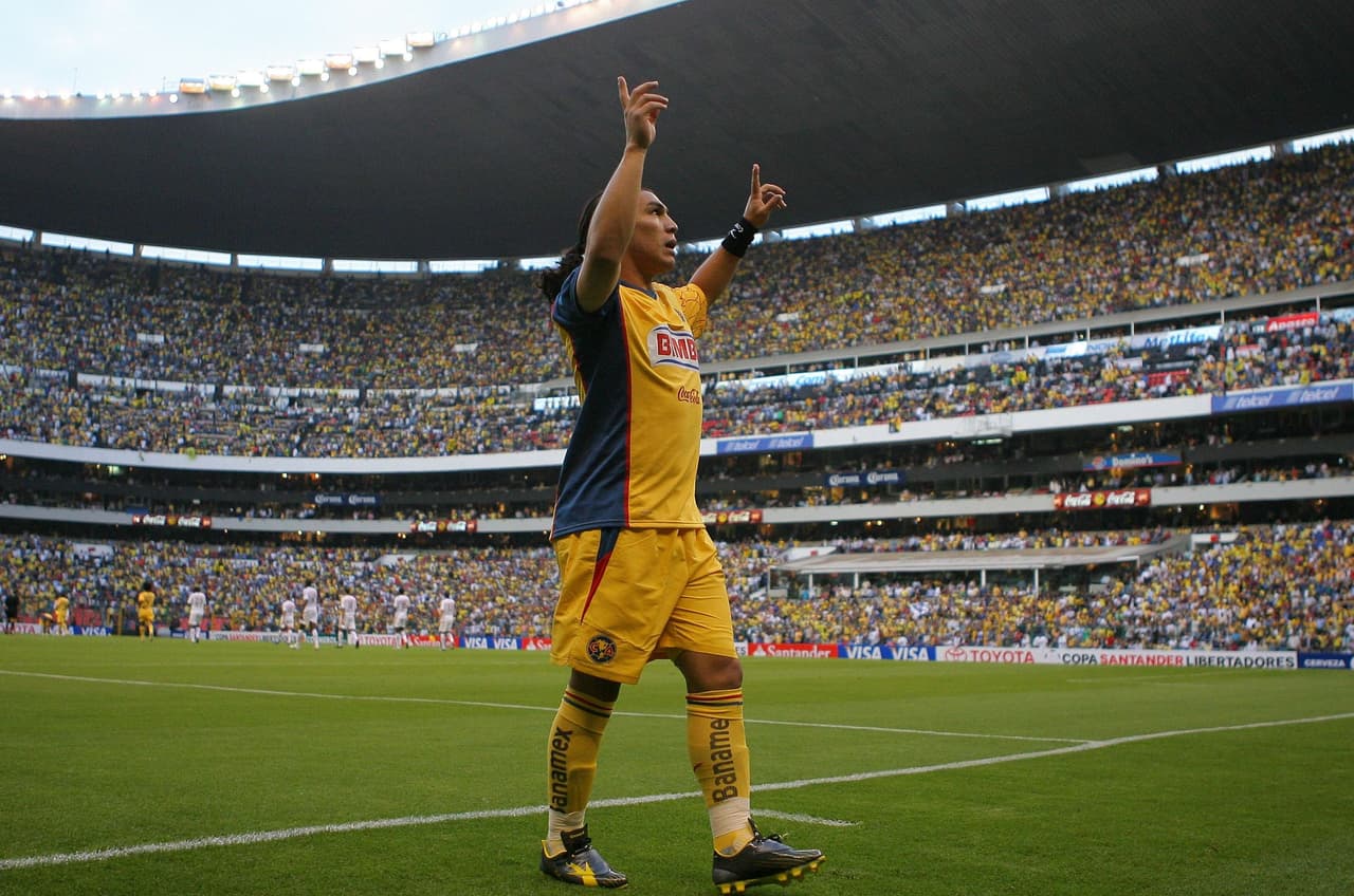 El otro brasileño fue el FC Santos: Cabañas salió en una de las mejores tardes de su carrera.