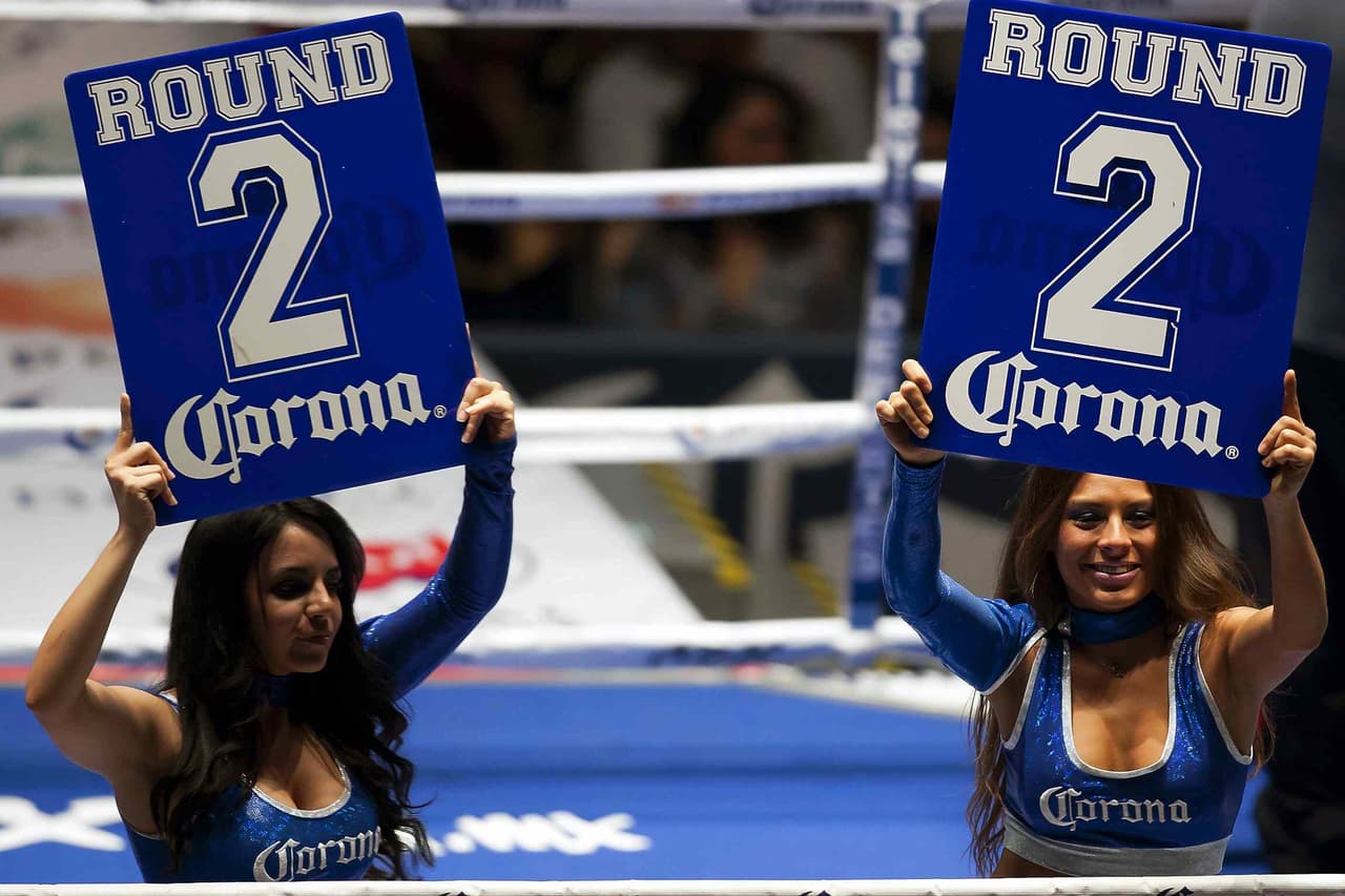 Arena México - el boxeo tuvo lugar en este recinto deportivo, como lo hace hoy en día. Además, también es escenario de la lucha libre.