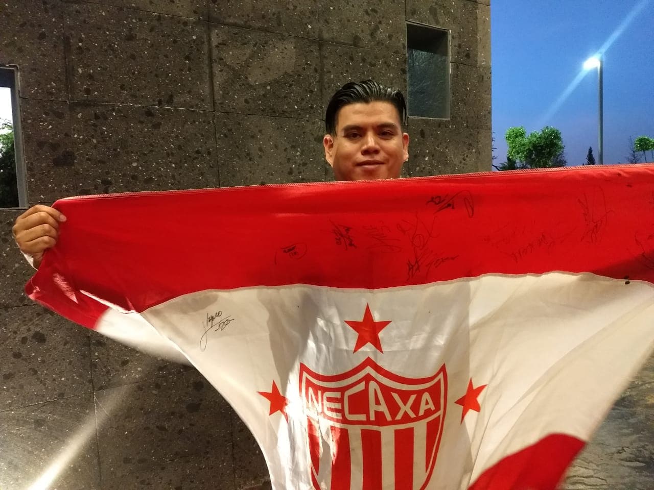 Cae la noche y el Estadio Corregidora se prepara para albergar la vuelta de los cuartos de final entre Querétaro y Necaxa.