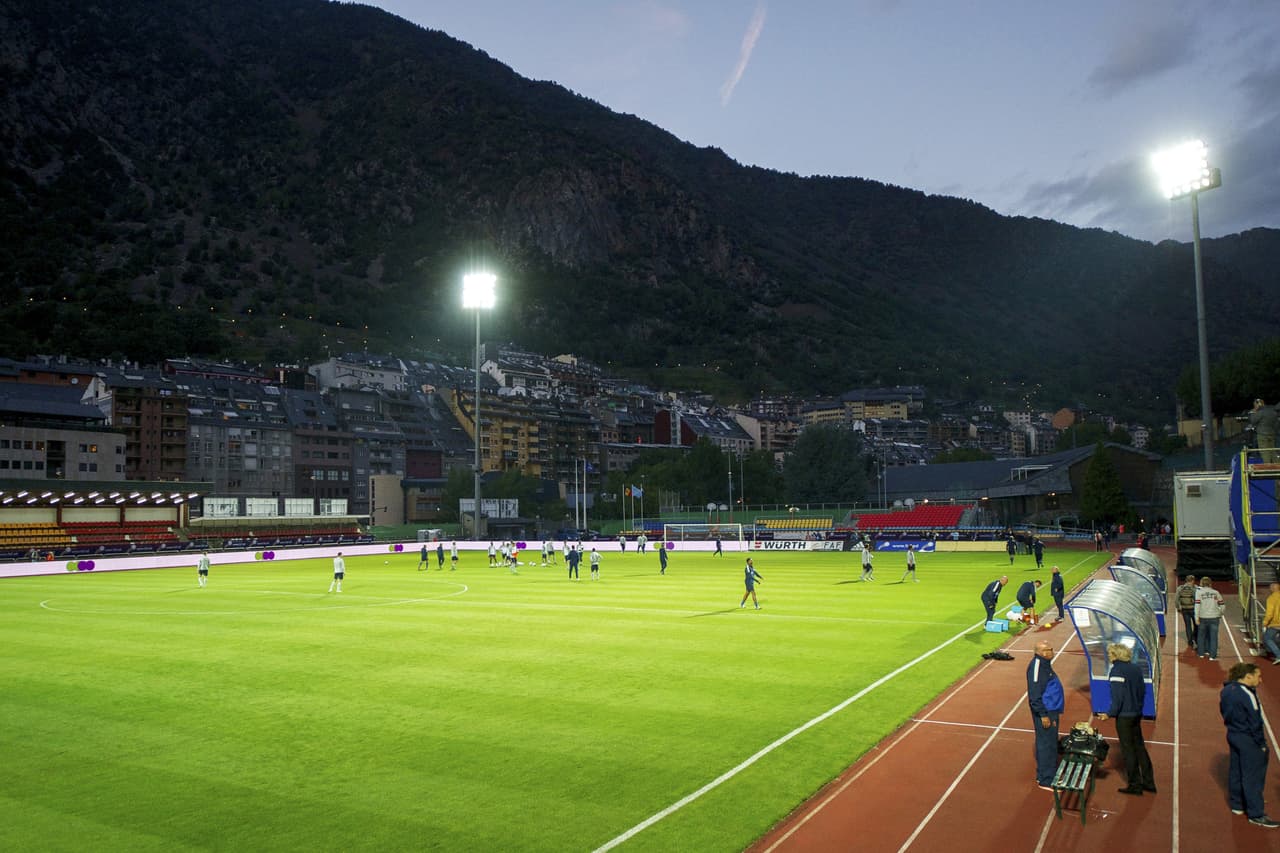 4. Estadi Comunal D'Andorra La Vella, Andorra (Fútbol)