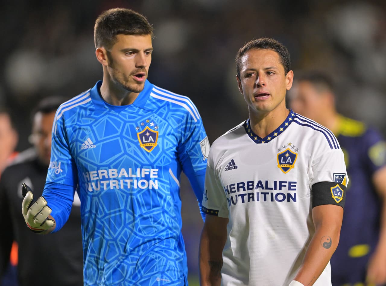 El resultado permite a LA Galaxy seguir de cerca al líder LAFC en la Conferencia Oeste.
<br>