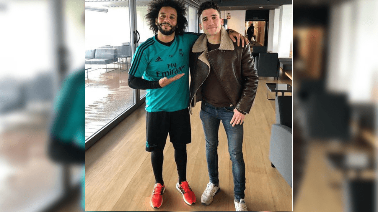 Marcelo, lateral izquierdo del Real Madrid, se fotografió con Jaime Lorentelo, fanático y socio, quien interpreta a
<i>Denver</i> en la ficción y le dedicó una publicación en Instagram, que el actor luego replicó. ¿Lo tomará de rehén?