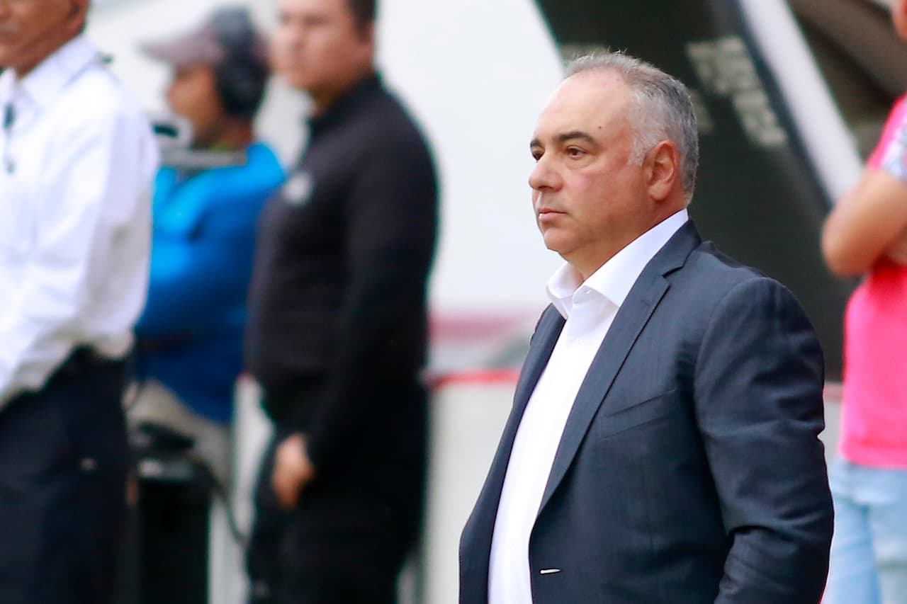 <b>SAN LUIS vs CHIVAS</b> - Guillermo Vázquez Jr. le ha tomado la medida a Chivas pues ha hilado tress juegos sin caer ante los rojiblancos. Dos de ellos se presentaron con Necaxa y uno con Veracruz.
<ul>
<li class="li1">Chivas 1-2 Necaxa (Apertura 2019)</li>
<li class="li1">Necaxa 3-3 Chivas (Clausura 2019)</li>
<li class="li1">Chivas 0-1 Veracruz (Apertura 2018)</li>
</ul>