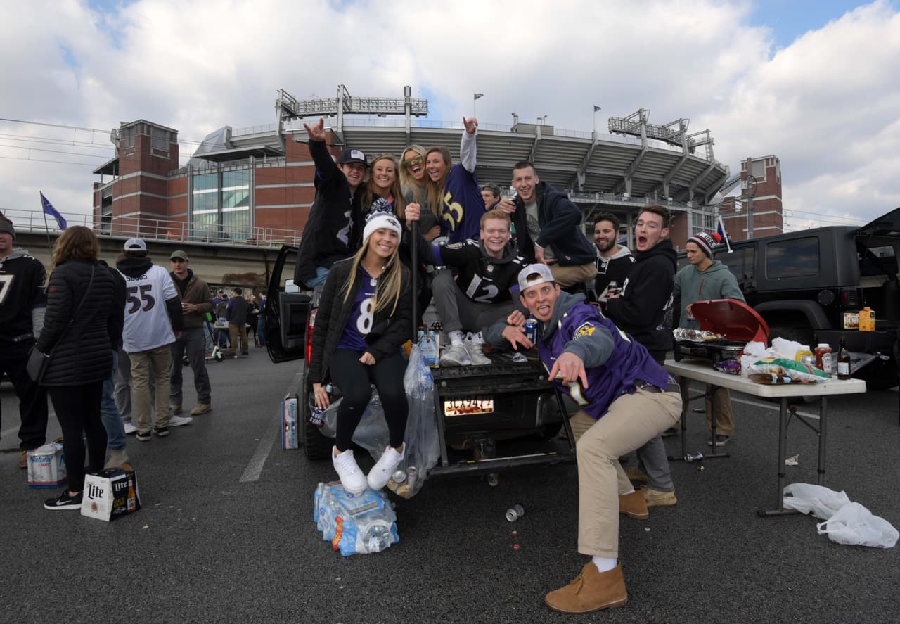Un buen momento para una parrillada de los fanáticos de los Baltimore Ravens.