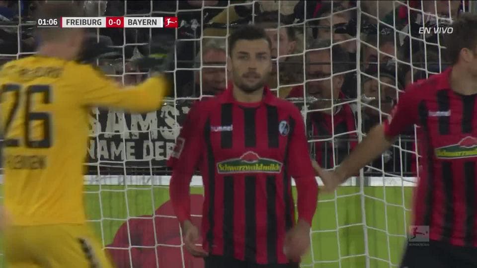 Tiro de esquina para FC Bayern München