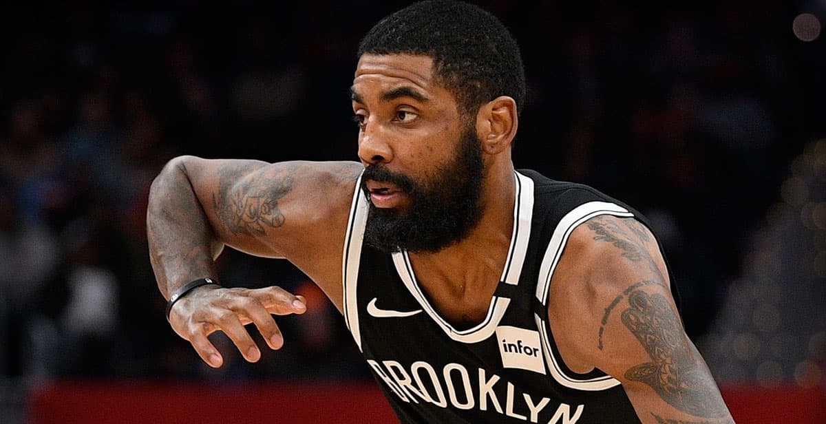 Kyrie Irving estuvo muy activo en la junta con la Asociación de Jugadores de la NBA previo al rearranque de la temporada y sorprende porque no apoya que se reinicie en Orlando.