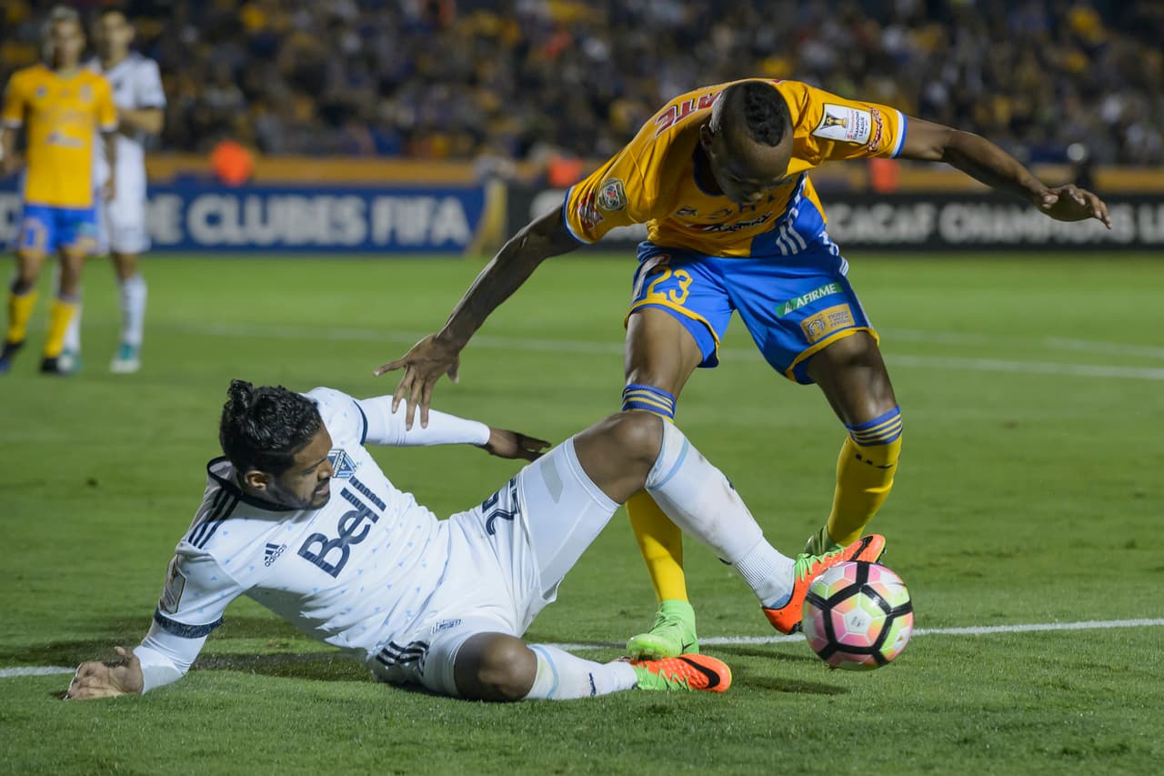 Para la segunda parte los Tigres mantuvieron el dominio pero sus atacantes carecieron de puntería; Quiñones recibió un pase de Gignac y dejó ir el 1-0 en el 57.