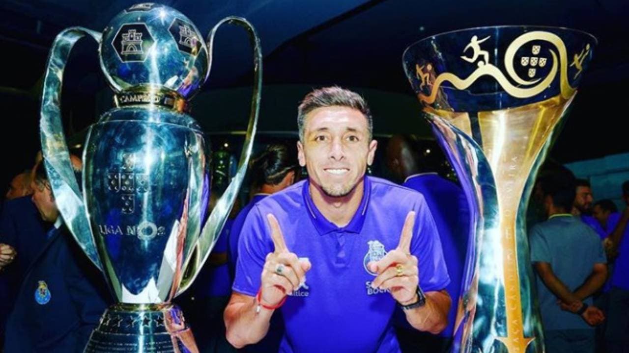 El agente de Héctor Herrera es irónico ante rumores: “El año pasado firmó con el Real Madrid”