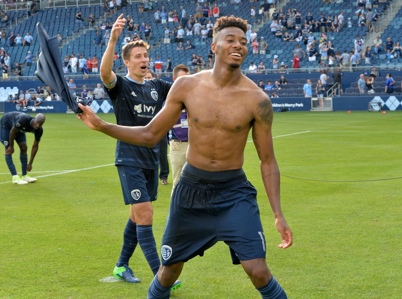 En la defensa del Equipo de la Semana encontramos a Saad Abdul-Salaam, de Sporting Kansas City, que igualó 1-1 ante Montréal Impact. (USA Today Images)