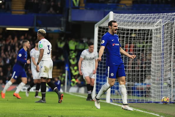 David Zappacosta festeja el segundo gol del Chelsea.